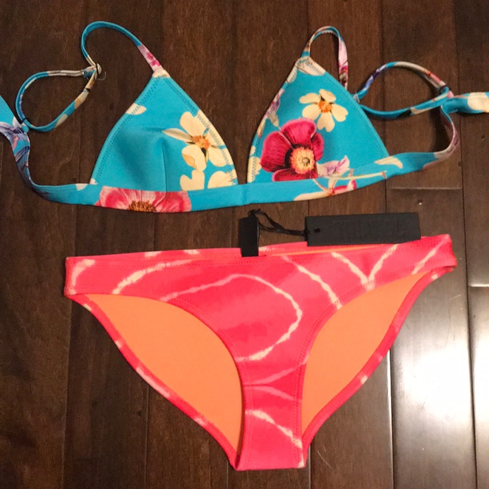 Triangl Bikini